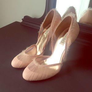 NEW Badgley Mischka Pink Mesh Round-Toe Heel - 9M